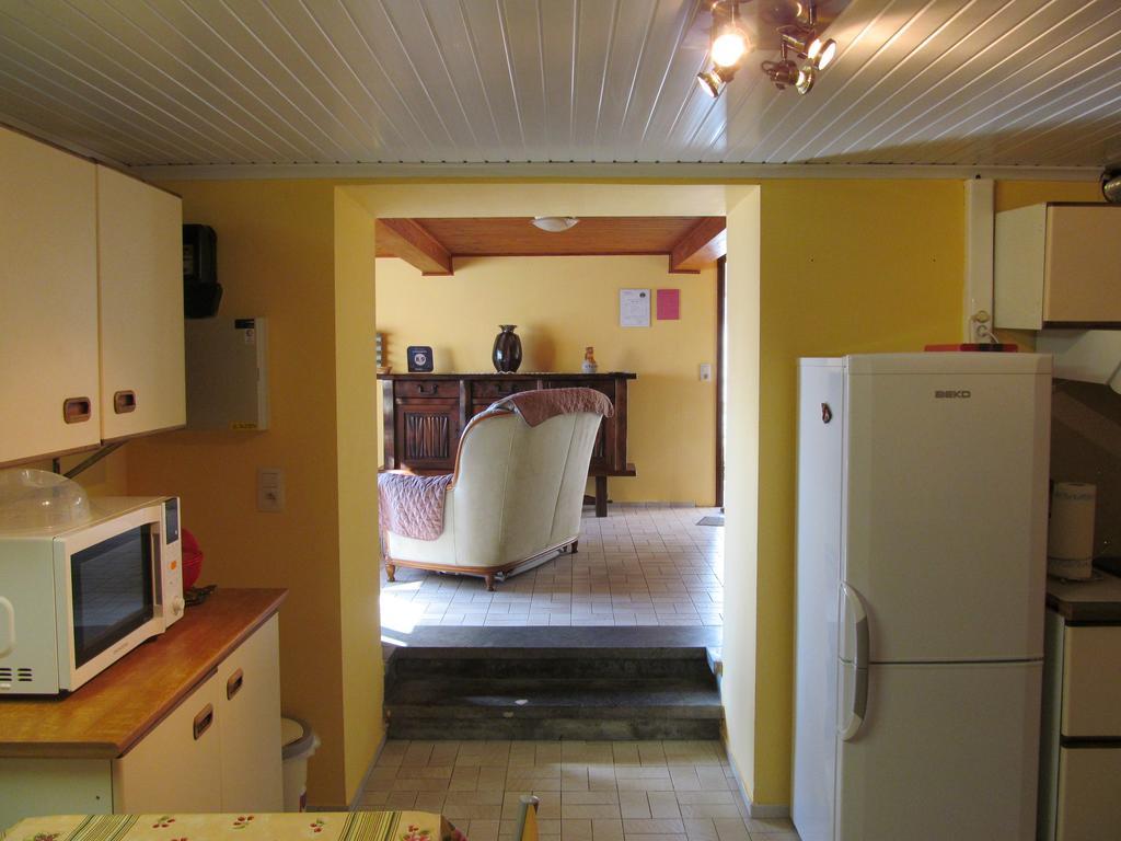Les Chevrefeuilles Villa Walcourt Exterior photo